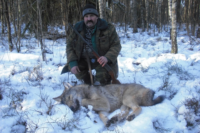 hunter_wolf.JPG