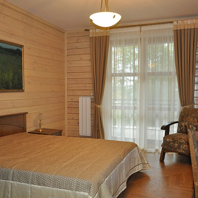  Single-room double (DBL) "Standard"